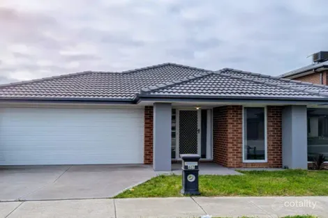 62 Primrose Cres, Mickleham, VIC 3064