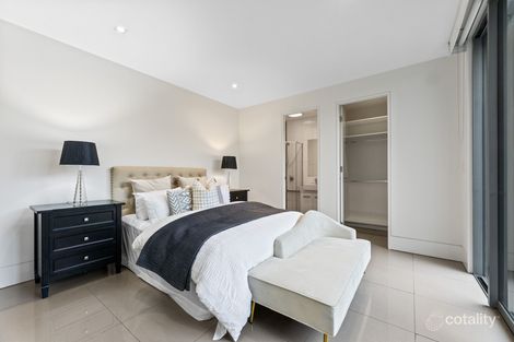 Property photo of 5 Lyndhurst Crescent Box Hill North VIC 3129