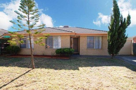 2/2 Hall Ct, Meadow Heights, VIC 3048