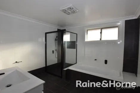 Property photo of 11 Young Street Orange NSW 2800