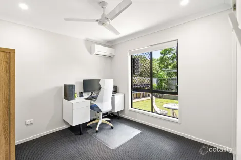 Property photo of 25 Azure Drive Rural View QLD 4740