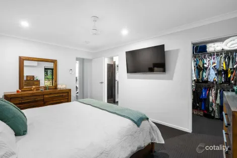 Property photo of 25 Azure Drive Rural View QLD 4740