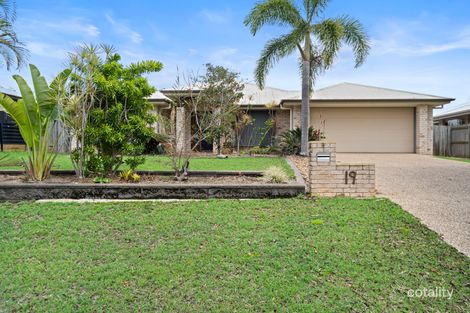 19 Green Ave, Branyan, QLD 4670