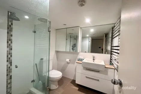 Property photo of 201/39 McLaren Street North Sydney NSW 2060