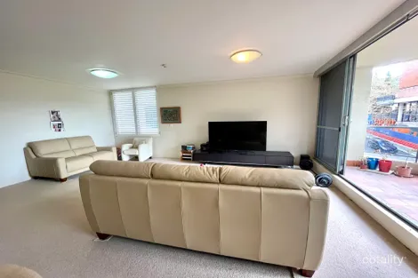 Property photo of 201/39 McLaren Street North Sydney NSW 2060