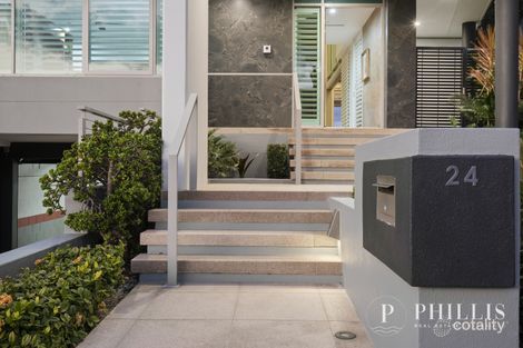24/2 Ephraim Island Pde, Paradise Point, QLD 4216