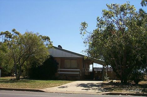 24 Thabeban St, Avenell Heights, QLD 4670