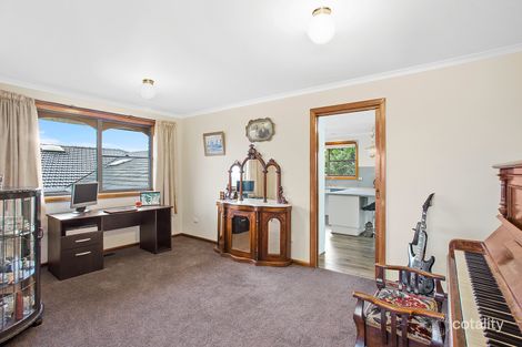 Property photo of 4 Tombolo Court Mooroolbark VIC 3138
