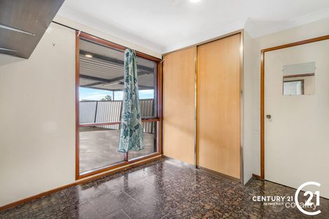 Property photo of 4 Moffitt Crescent Edensor Park NSW 2176