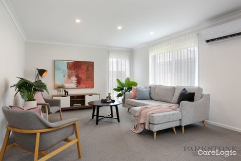 Property photo of 3 Lysterfield Walk Manor Lakes VIC 3024