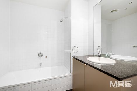 Property photo of 701/325 Collins Street Melbourne VIC 3000
