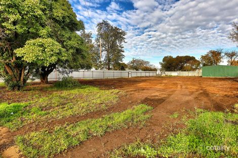 400 Wood St, Deniliquin, NSW 2710