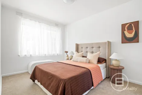 Property photo of 2/2D Cunningham Street Northcote VIC 3070
