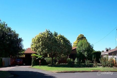 40 Walkington Way, Eden Hill, WA 6054