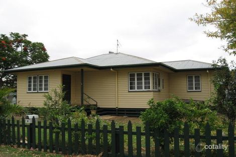 12 Bicentennial Dr, Emerald, QLD 4720