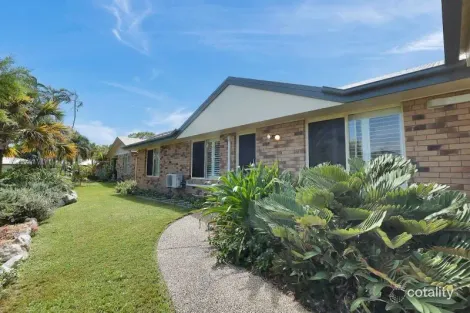 Property photo of 4 Seabreeze Court Slade Point QLD 4740