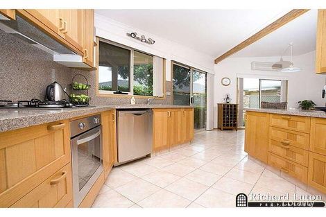 Property photo of 33 Lewis Luxton Avenue Gordon ACT 2906