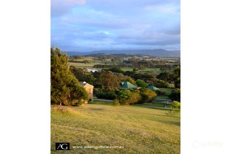Property photo of 77 Northview Close Coolangatta NSW 2535