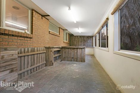 Property photo of 8 Broadacres Court Narre Warren VIC 3805