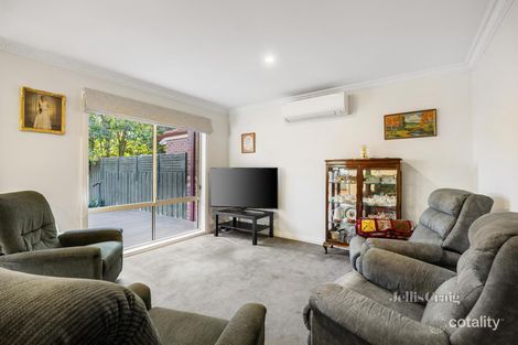 Property photo of 53 Rosstrevor Crescent Mitcham VIC 3132