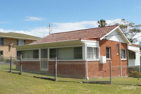 Property photo of 2 William Street Black Head NSW 2430