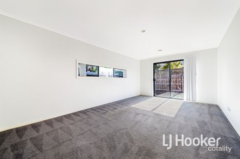Property photo of 14 Samchelle Place Pakenham VIC 3810
