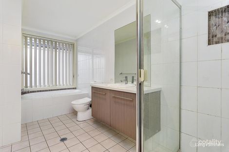 Property photo of 19 Pulley Drive Ropes Crossing NSW 2760