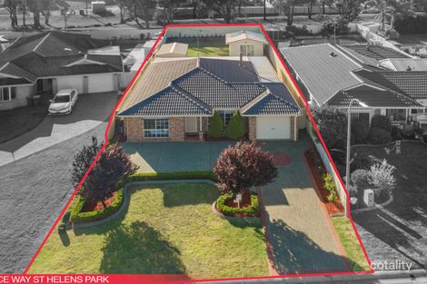 Property photo of 8 Brice Way St Helens Park NSW 2560
