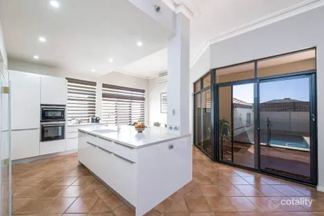 Property photo of 3 Potter Avenue Salter Point WA 6152