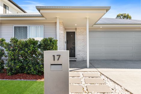 Property photo of 17 Miami Place Pallara QLD 4110