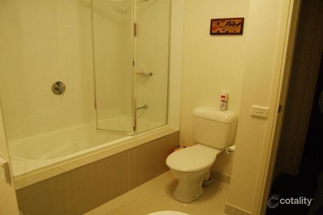 Property photo of 33 Ashberg Drive Waterways VIC 3195