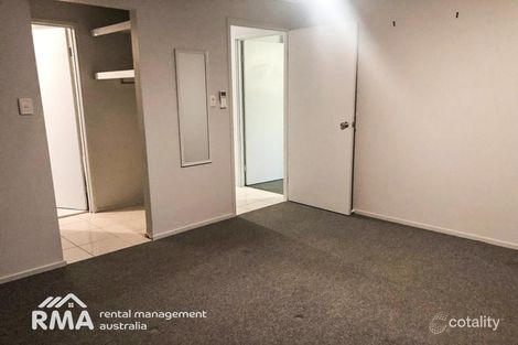 Property photo of 222 Mildura Drive Helensvale QLD 4212