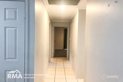 Property photo of 222 Mildura Drive Helensvale QLD 4212