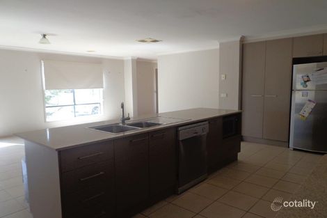 Property photo of 2 Shalimar Place Shepparton VIC 3630