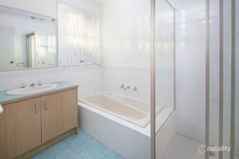 Property photo of 7 Alter Court Skye VIC 3977