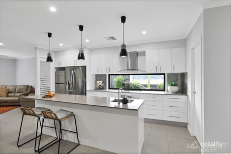 Property photo of 7 Gwyn Court Beachmere QLD 4510