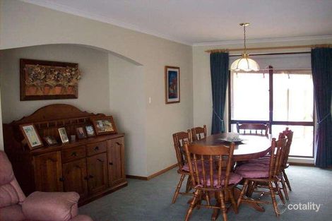 Property photo of 42 Coorabie Crescent Hallett Cove SA 5158