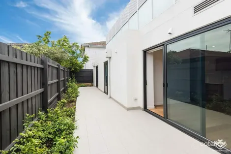 Property photo of 14 Maroona Road Carnegie VIC 3163