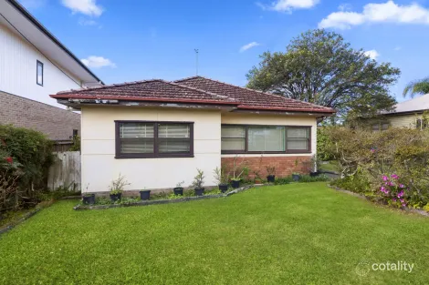 15 Brougham St, East Gosford, NSW 2250