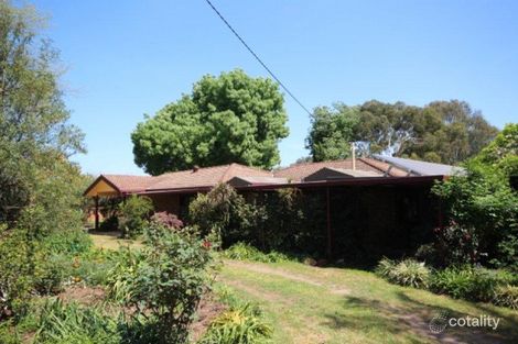 11 Maple Rd, Lake Albert, NSW 2650
