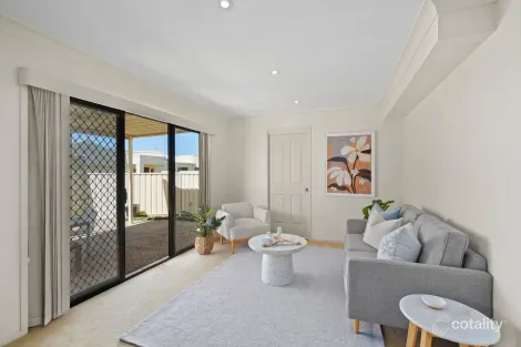 Property photo of 2/94 Dudley Road Charlestown NSW 2290