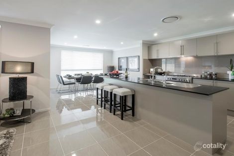 Property photo of 33 Fernlea Crescent Marsden Park NSW 2765
