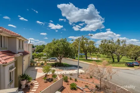 Property photo of 20 Worner Crescent Karrinyup WA 6018