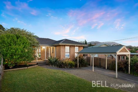 Property photo of 28 Longfellow Avenue Mooroolbark VIC 3138