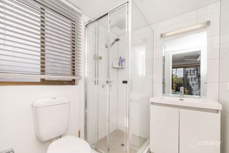 Property photo of 5/42 Falkinder Avenue Paradise Point QLD 4216