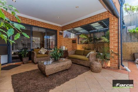 Property photo of 31 Bowmore Drive Wanneroo WA 6065