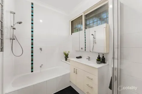 Property photo of 1/7 Westwood Drive Bulleen VIC 3105