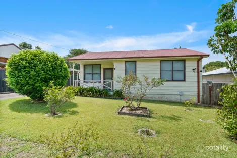 11 Gould Ave, Nowra, NSW 2541