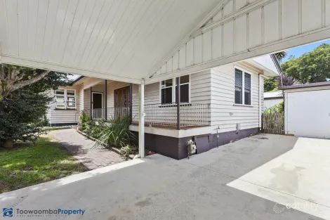150 Mackenzie St, East Toowoomba, QLD 4350