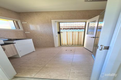Property photo of 3 Tenterfield Avenue Hinchinbrook NSW 2168